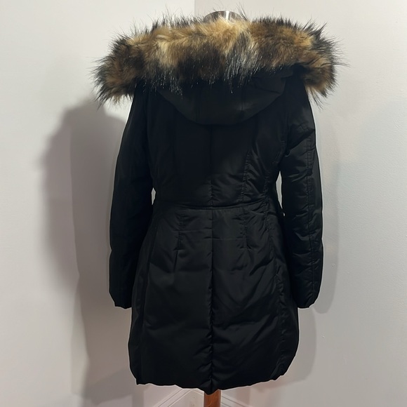 KATE SPADE Tapered Waist Puffer Jacket w/ detachable Faux Fur Trim Sz XS - Picture 8 of 14